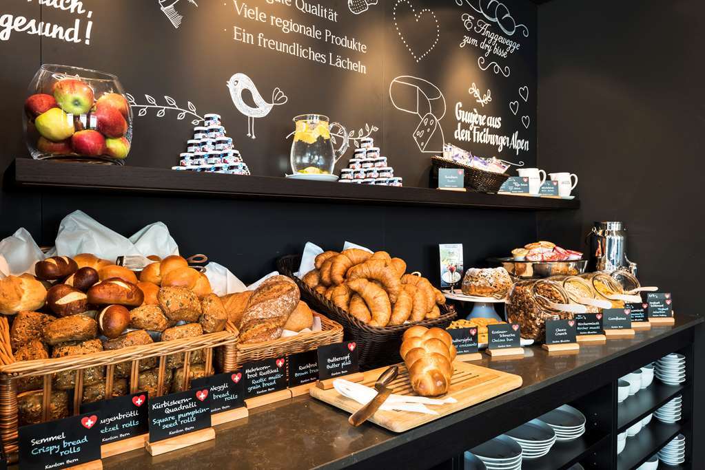 Motel One Hamburg Am Michel Ресторан фото